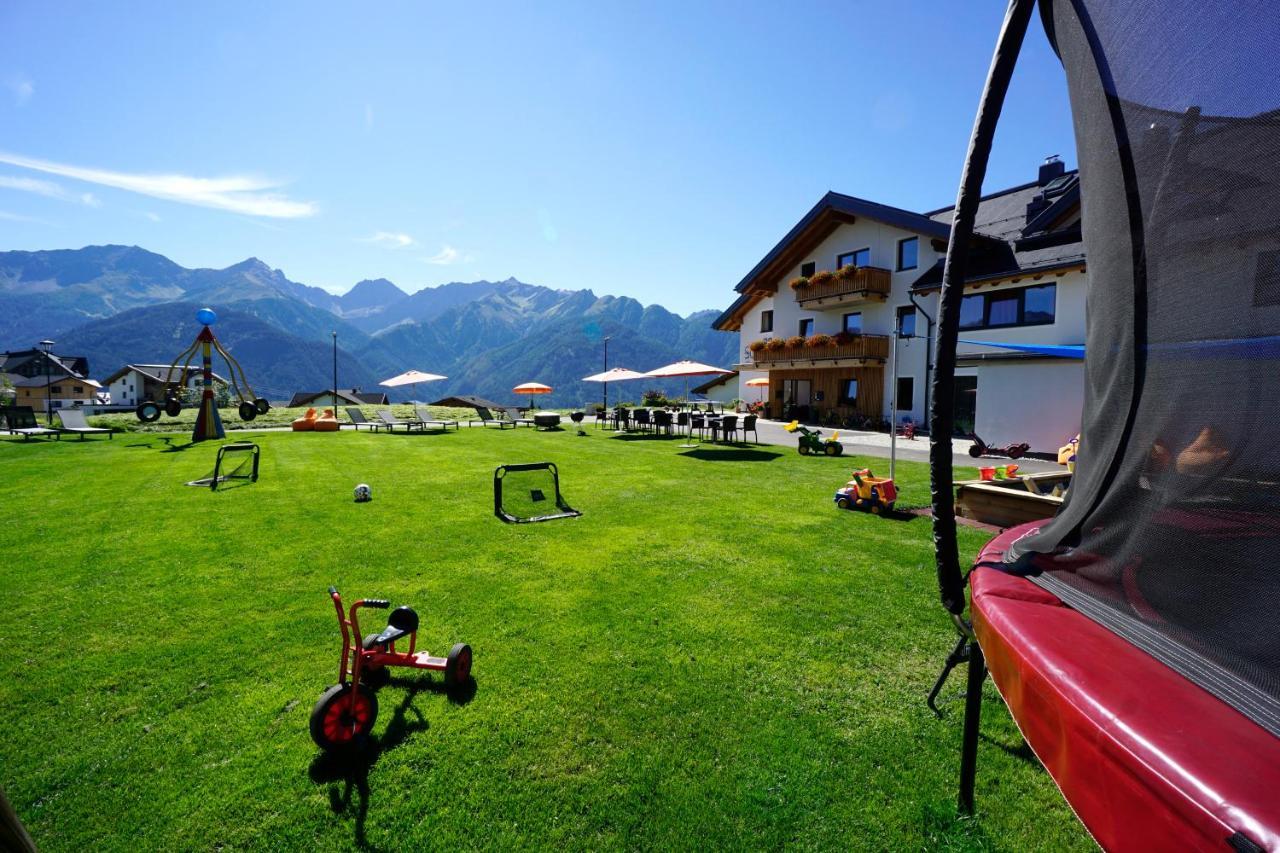 Apart-Hotel Alpinsonnenresidenz Fiss Exterior photo