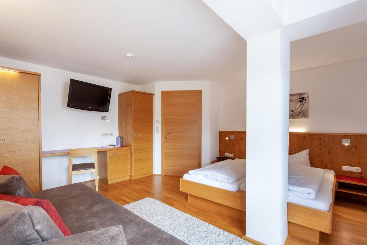 Apart-Hotel Alpinsonnenresidenz Fiss Exterior photo